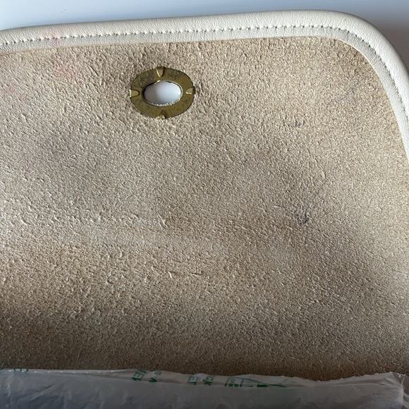 Coach | Vintage Quincey #9919 in Bone - Picture 13 of 15